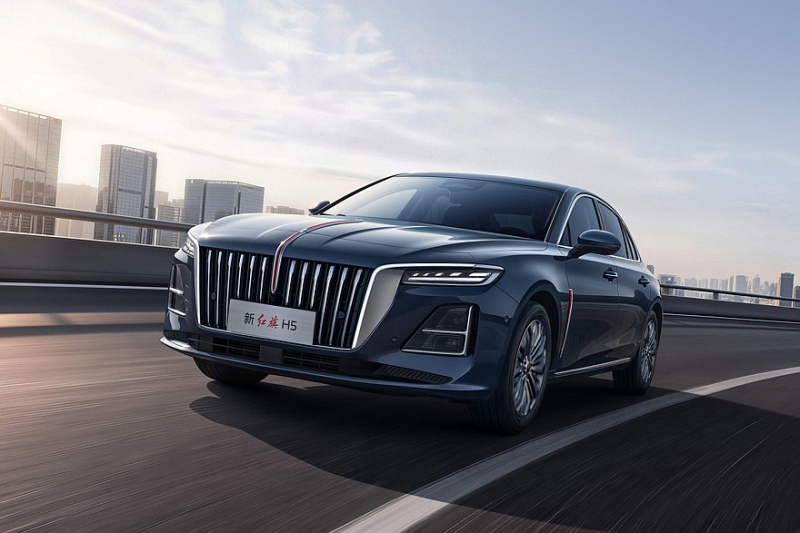 Будущие премьеры Hongqi в России: кроссовер HS6, обновленные H5, HS3 и HS5